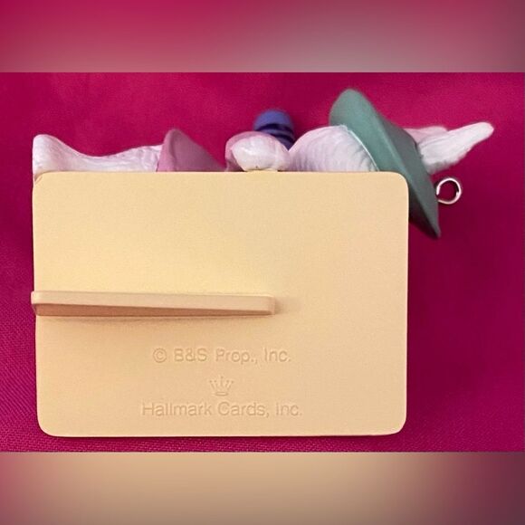 Easter Hallmark Keepsake Ornament 1995 Picture Perfect Bunny Crayola Crayon - Picture 8 of 9